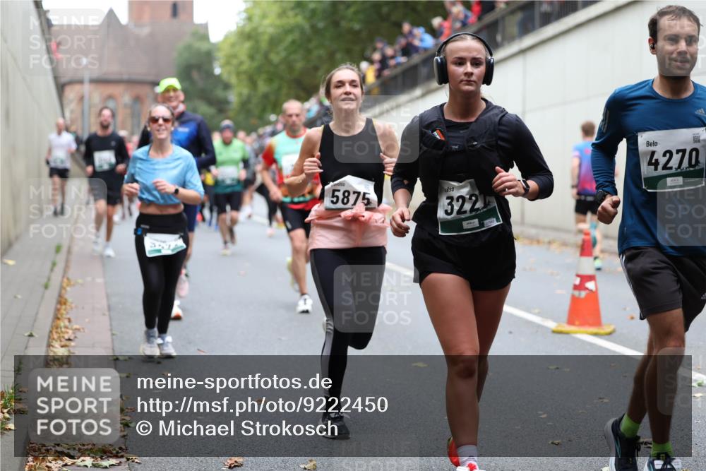 05.10.2025 - 20. swb-Marathon Bremen Michael Strokosch http://msf.ph/oto/9222450 05.10.2025 13:00:38 Laufen 5875, 322, 07843, 4, 4270 meine-sportfotos.de