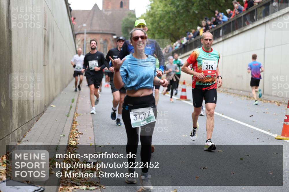 05.10.2025 - 20. swb-Marathon Bremen Michael Strokosch http://msf.ph/oto/9222452 05.10.2025 13:00:39 Laufen 3149, 3472, 2, 14 meine-sportfotos.de