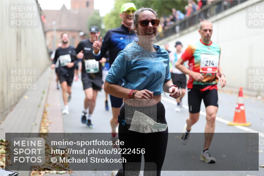 05.10.2025 - 20. swb-Marathon Bremen Michael Strokosch http://msf.ph/oto/9222456 05.10.2025 13:00:40 Laufen 3, 214 meine-sportfotos.de