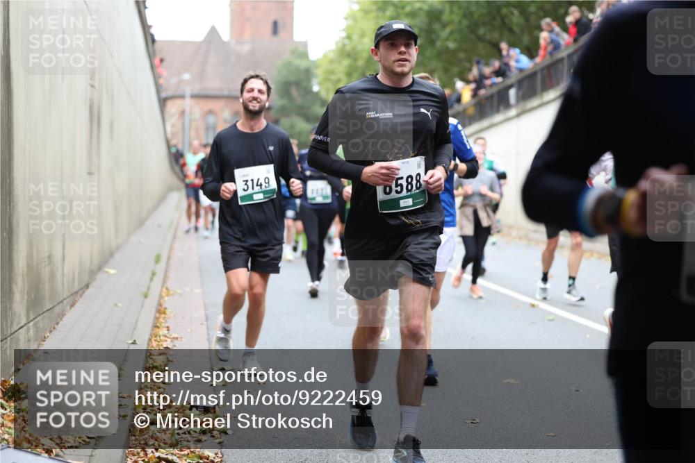 05.10.2025 - 20. swb-Marathon Bremen Michael Strokosch http://msf.ph/oto/9222459 05.10.2025 13:00:41 Laufen 3149, 0588 meine-sportfotos.de