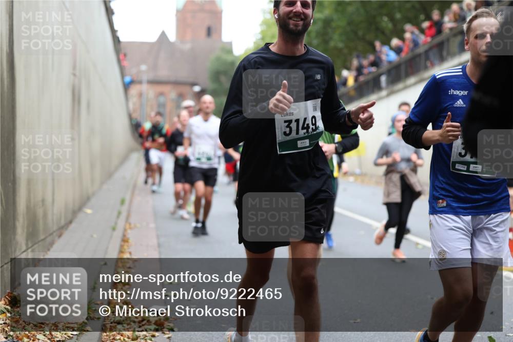 05.10.2025 - 20. swb-Marathon Bremen Michael Strokosch http://msf.ph/oto/9222465 05.10.2025 13:00:42 Laufen 3149 meine-sportfotos.de