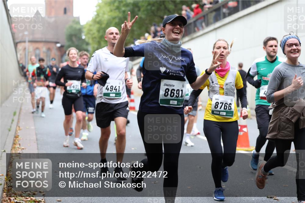 05.10.2025 - 20. swb-Marathon Bremen Michael Strokosch http://msf.ph/oto/9222472 05.10.2025 13:00:44 Laufen 8471, 4941, 7, 30, 4, 8691, 8766 meine-sportfotos.de