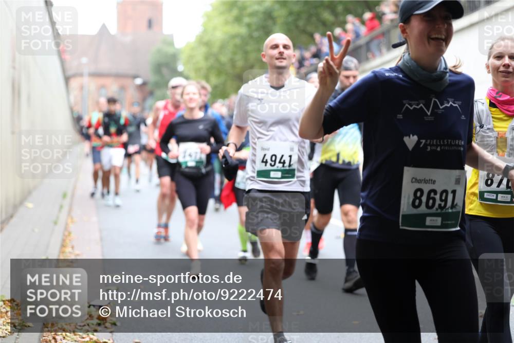05.10.2025 - 20. swb-Marathon Bremen Michael Strokosch http://msf.ph/oto/9222474 05.10.2025 13:00:45 Laufen 7, 3004, 4941, 8691, 87, 04034 meine-sportfotos.de