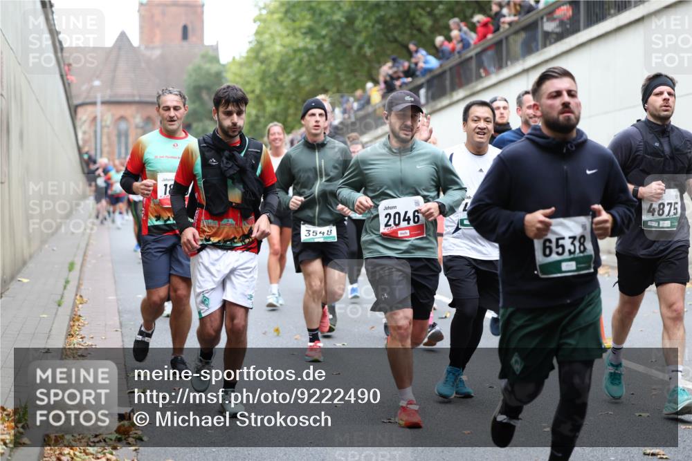 05.10.2025 - 20. swb-Marathon Bremen Michael Strokosch http://msf.ph/oto/9222490 05.10.2025 13:00:48 Laufen 18, 3548, 2046, 6538, 4875 meine-sportfotos.de