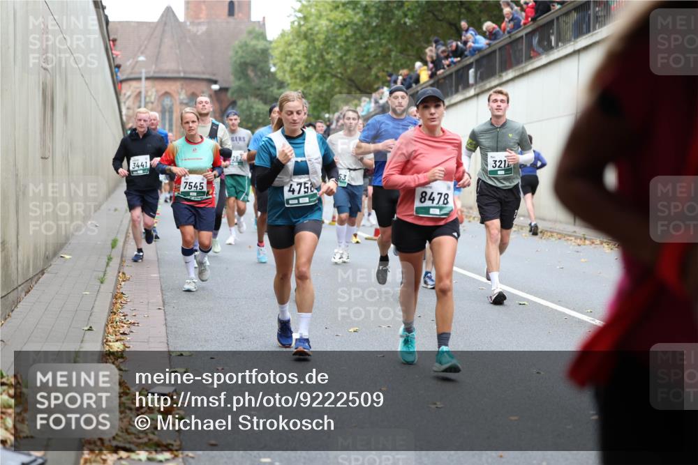 05.10.2025 - 20. swb-Marathon Bremen Michael Strokosch http://msf.ph/oto/9222509 05.10.2025 13:00:56 Laufen 3441, 7545, 262, 475, 53, 8478, 321 meine-sportfotos.de