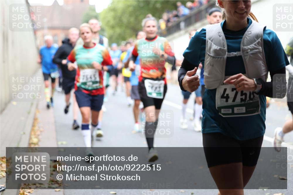 05.10.2025 - 20. swb-Marathon Bremen Michael Strokosch http://msf.ph/oto/9222515 05.10.2025 13:00:58 Laufen 475, 08240 meine-sportfotos.de