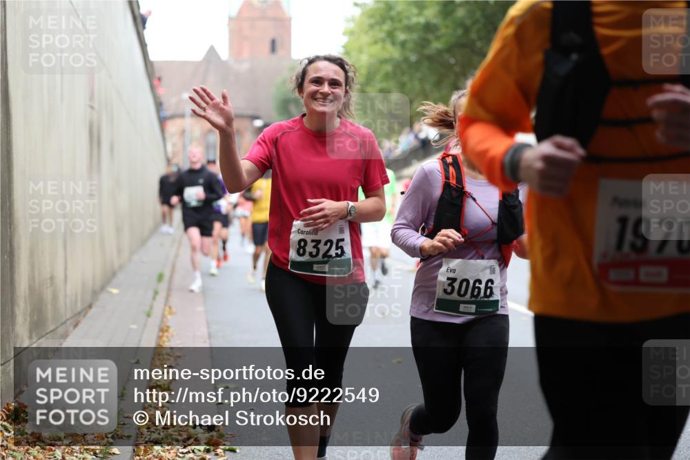 05.10.2025 - 20. swb-Marathon Bremen Michael Strokosch http://msf.ph/oto/9222549 05.10.2025 13:01:11 Laufen 8325, 3066, 1970 meine-sportfotos.de