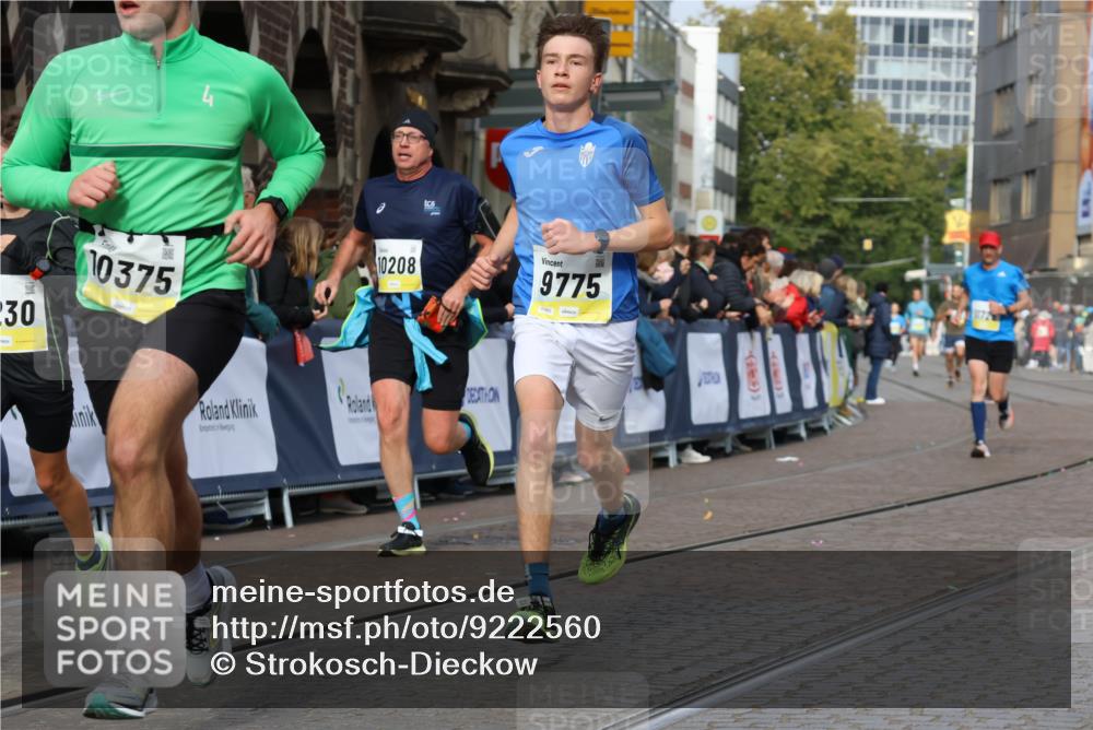 05.10.2025 - 20. swb-Marathon Bremen Strokosch-Dieckow http://msf.ph/oto/9222560 05.10.2025 10:42:25 Ziel 9775, 10208, 10375, 11230, 11725 meine-sportfotos.de