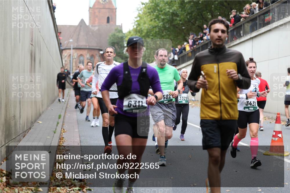 05.10.2025 - 20. swb-Marathon Bremen Michael Strokosch http://msf.ph/oto/9222565 05.10.2025 13:01:16 Laufen 502, 3329, 6311, 3431 meine-sportfotos.de
