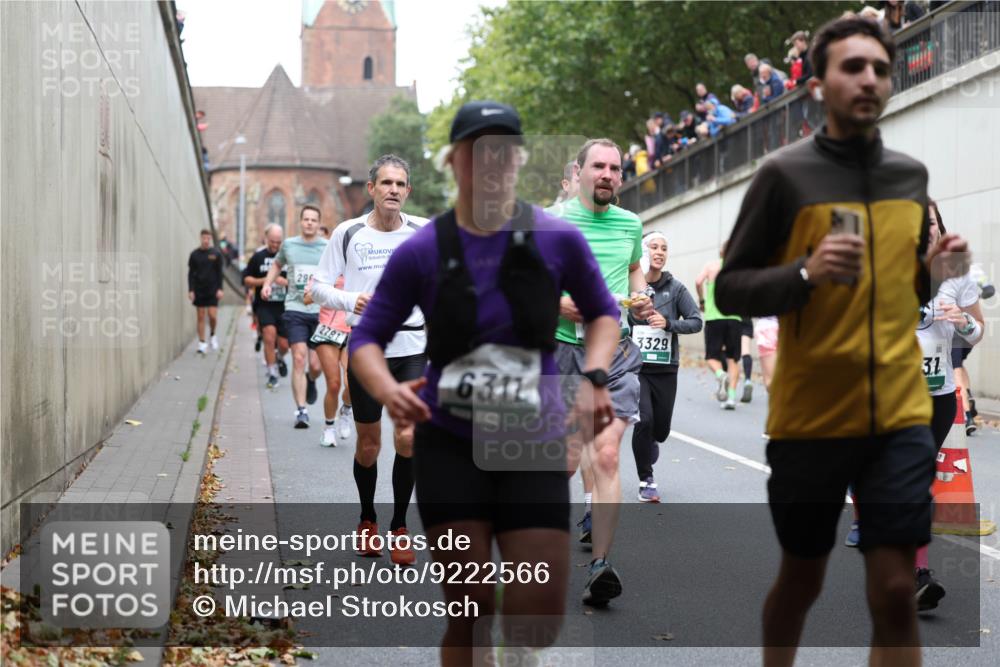 05.10.2025 - 20. swb-Marathon Bremen Michael Strokosch http://msf.ph/oto/9222566 05.10.2025 13:01:16 Laufen 29, 2781, 6311, 3329, 31 meine-sportfotos.de