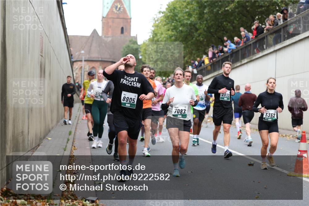 05.10.2025 - 20. swb-Marathon Bremen Michael Strokosch http://msf.ph/oto/9222582 05.10.2025 13:01:21 Laufen 3125, 8905, 7087, 06, 2810, 3352 meine-sportfotos.de