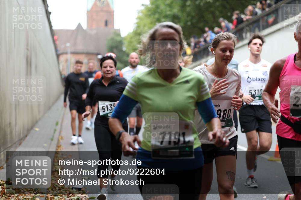 05.10.2025 - 20. swb-Marathon Bremen Michael Strokosch http://msf.ph/oto/9222604 05.10.2025 13:01:28 Laufen 513, 7191, 980, 5310, 2 meine-sportfotos.de