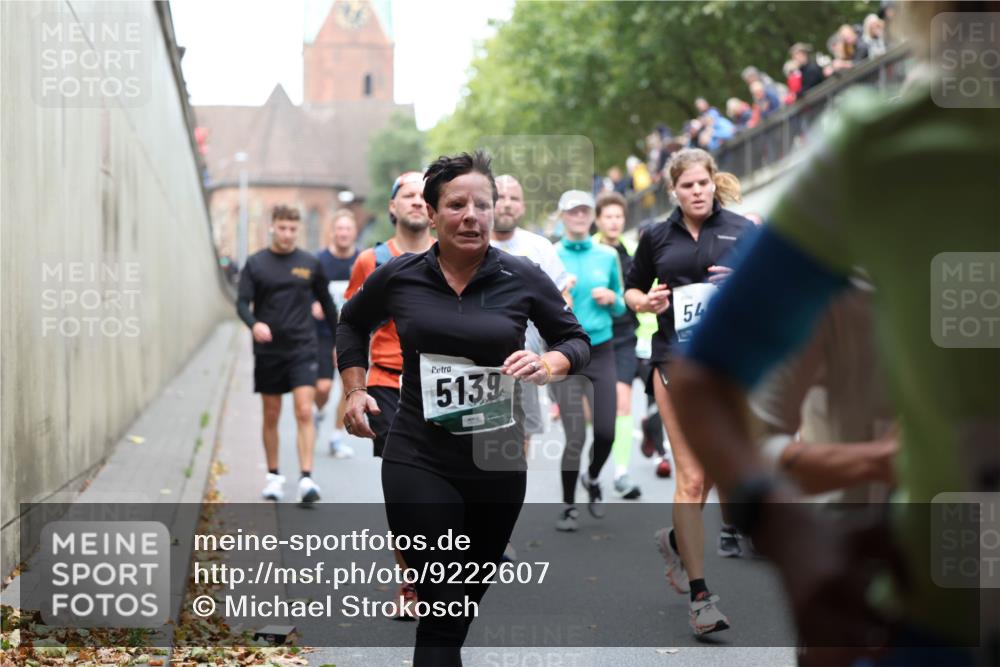 05.10.2025 - 20. swb-Marathon Bremen Michael Strokosch http://msf.ph/oto/9222607 05.10.2025 13:01:29 Laufen 5139, 54 meine-sportfotos.de