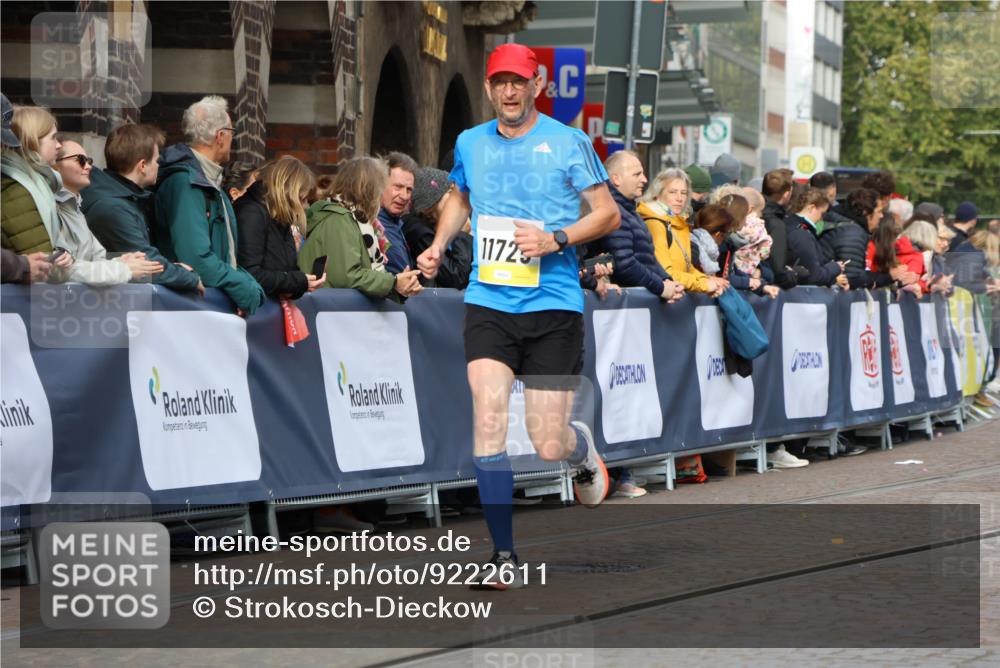 05.10.2025 - 20. swb-Marathon Bremen Strokosch-Dieckow http://msf.ph/oto/9222611 05.10.2025 10:42:30 Ziel 11725 meine-sportfotos.de