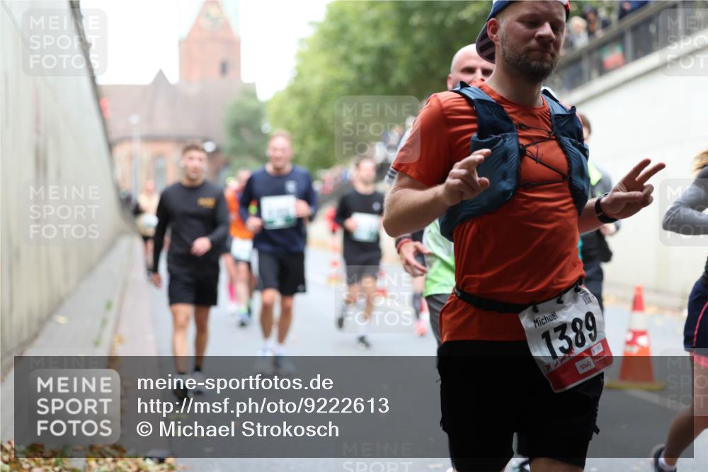 05.10.2025 - 20. swb-Marathon Bremen Michael Strokosch http://msf.ph/oto/9222613 05.10.2025 13:01:30 Laufen 1389 meine-sportfotos.de