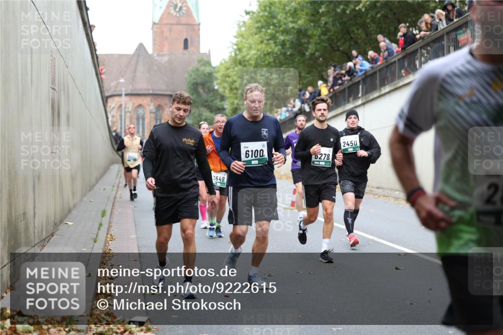 05.10.2025 - 20. swb-Marathon Bremen Michael Strokosch http://msf.ph/oto/9222615 05.10.2025 13:01:31 Laufen 3648, 6100, 2450, 6278, 2 meine-sportfotos.de