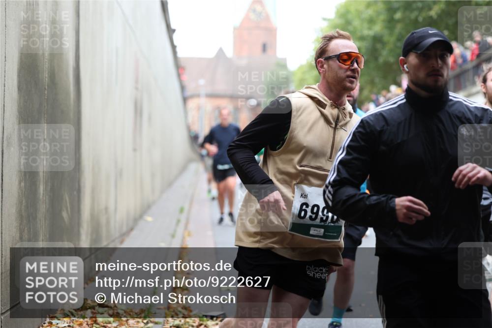 05.10.2025 - 20. swb-Marathon Bremen Michael Strokosch http://msf.ph/oto/9222627 05.10.2025 13:01:37 Laufen 699 meine-sportfotos.de