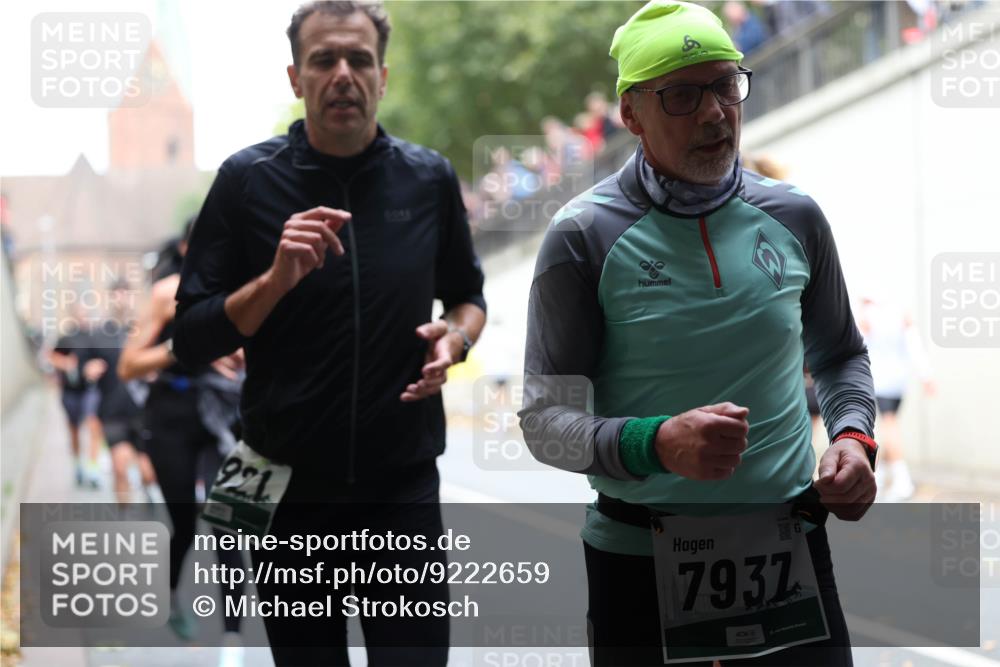05.10.2025 - 20. swb-Marathon Bremen Michael Strokosch http://msf.ph/oto/9222659 05.10.2025 13:01:48 Laufen 9000, 921, 7937 meine-sportfotos.de