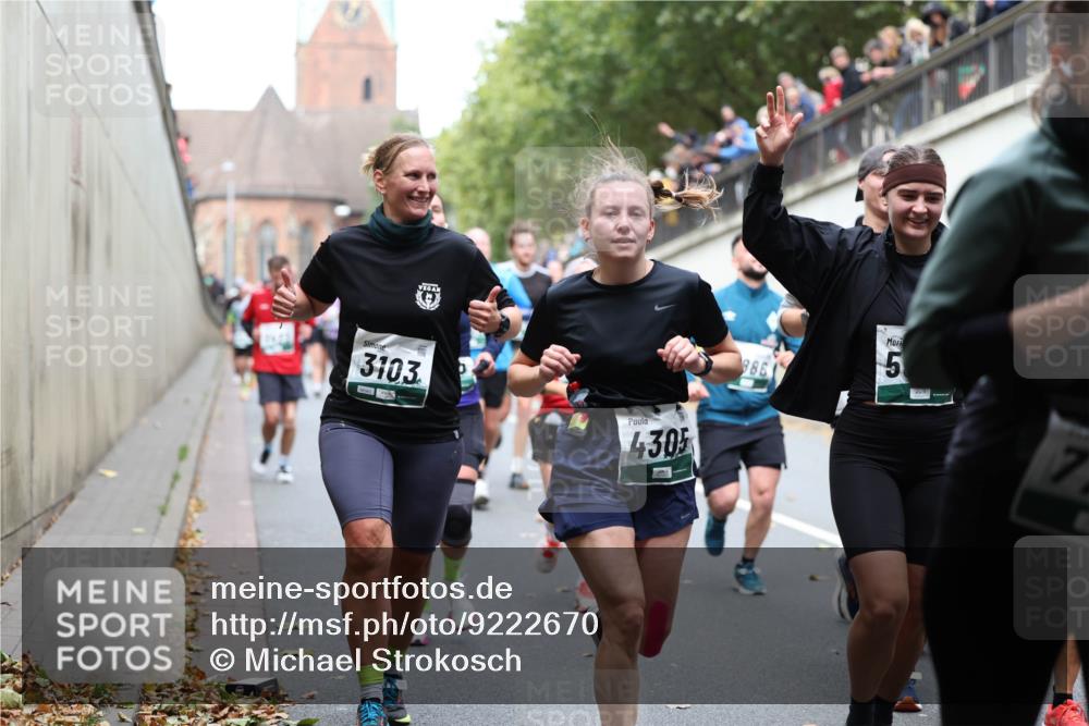 05.10.2025 - 20. swb-Marathon Bremen Michael Strokosch http://msf.ph/oto/9222670 05.10.2025 13:01:53 Laufen 3103, 4305, 986, 5, 7 meine-sportfotos.de