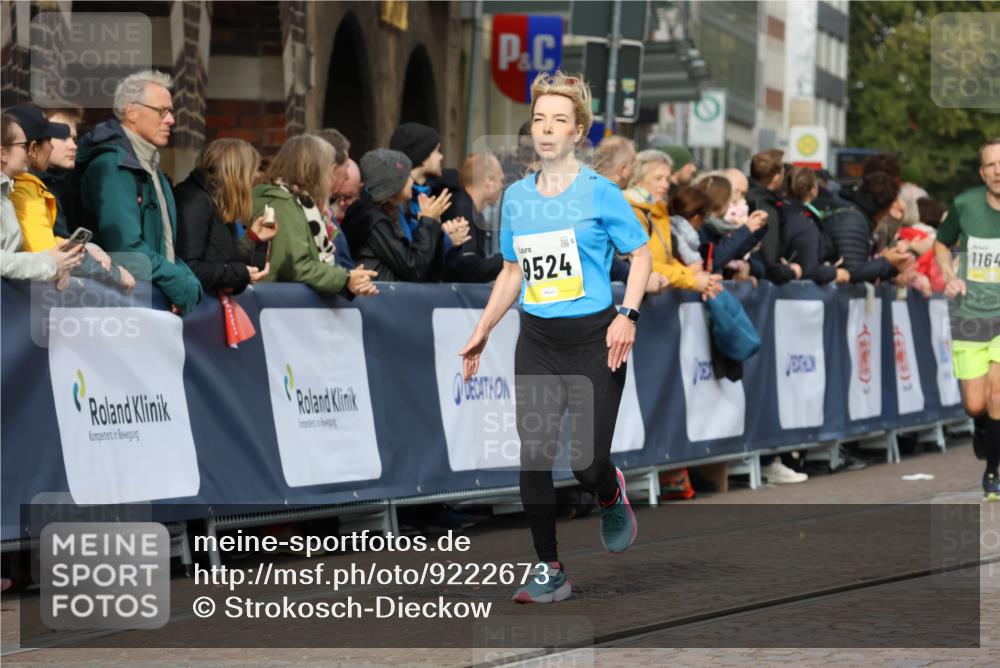 05.10.2025 - 20. swb-Marathon Bremen Strokosch-Dieckow http://msf.ph/oto/9222673 05.10.2025 10:42:47 Ziel 9524, 11640 meine-sportfotos.de