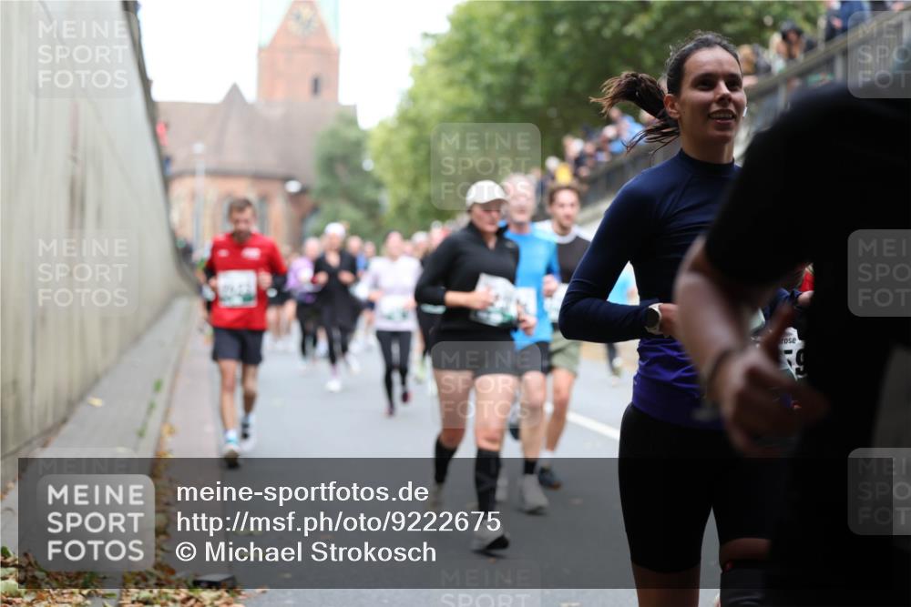05.10.2025 - 20. swb-Marathon Bremen Michael Strokosch http://msf.ph/oto/9222675 05.10.2025 13:01:54 Laufen  meine-sportfotos.de