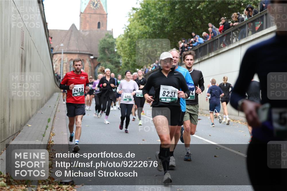 05.10.2025 - 20. swb-Marathon Bremen Michael Strokosch http://msf.ph/oto/9222676 05.10.2025 13:01:55 Laufen 7423, 4091, 019, 8231, 24 meine-sportfotos.de
