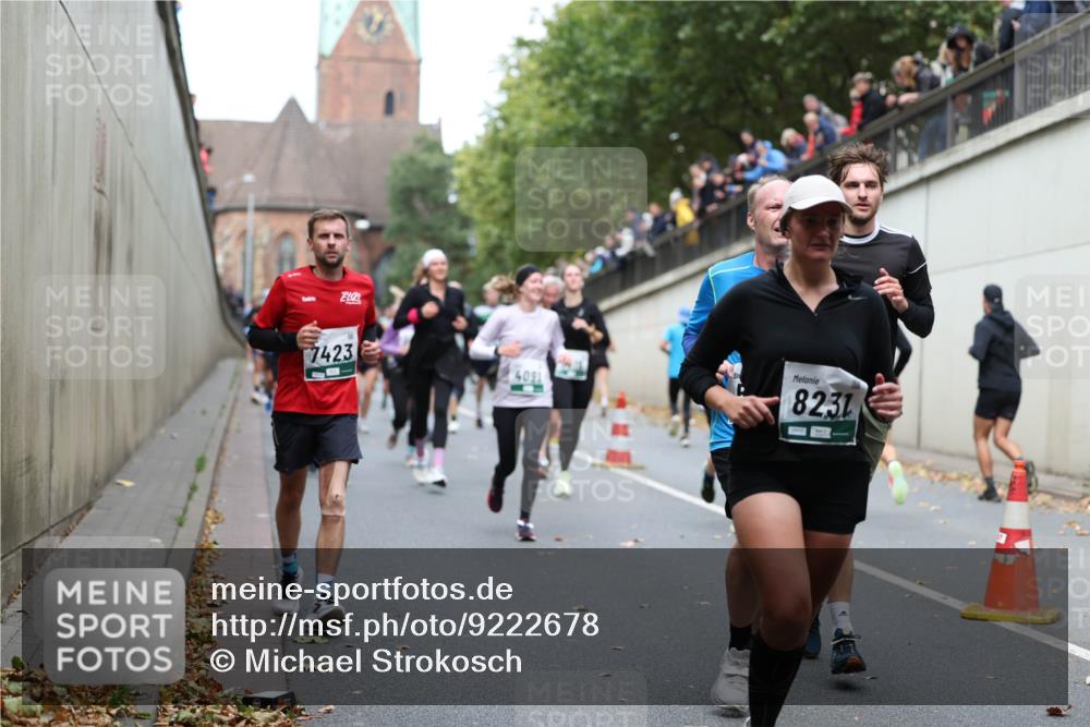 05.10.2025 - 20. swb-Marathon Bremen Michael Strokosch http://msf.ph/oto/9222678 05.10.2025 13:01:55 Laufen 7423, 4091, 8231 meine-sportfotos.de