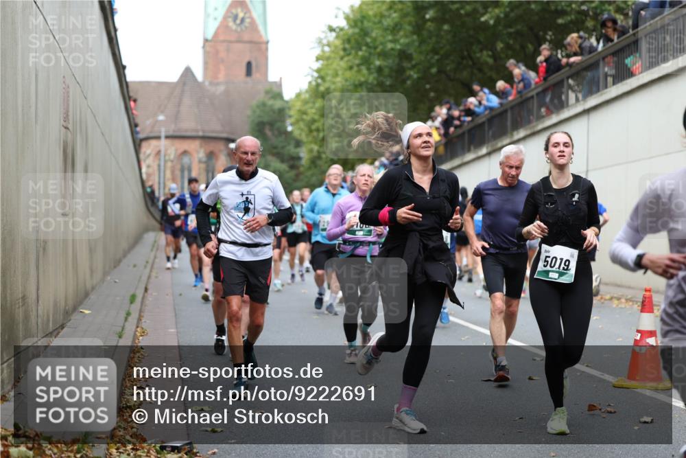 05.10.2025 - 20. swb-Marathon Bremen Michael Strokosch http://msf.ph/oto/9222691 05.10.2025 13:01:59 Laufen 5019 meine-sportfotos.de