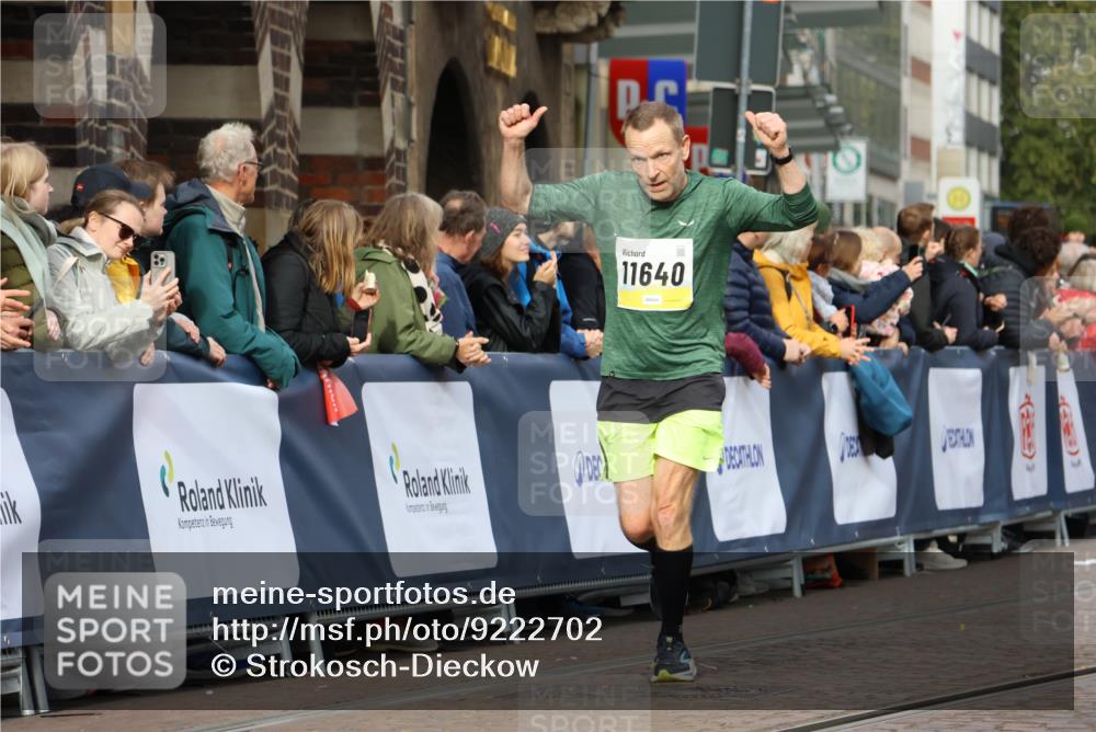 05.10.2025 - 20. swb-Marathon Bremen Strokosch-Dieckow http://msf.ph/oto/9222702 05.10.2025 10:42:50 Ziel 9524, 10624, 11640 meine-sportfotos.de