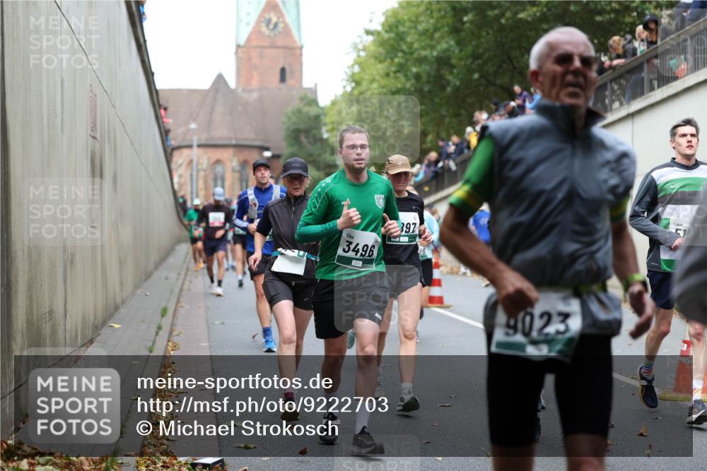 05.10.2025 - 20. swb-Marathon Bremen Michael Strokosch http://msf.ph/oto/9222703 05.10.2025 13:02:02 Laufen 3496, 397, 9023, 51 meine-sportfotos.de