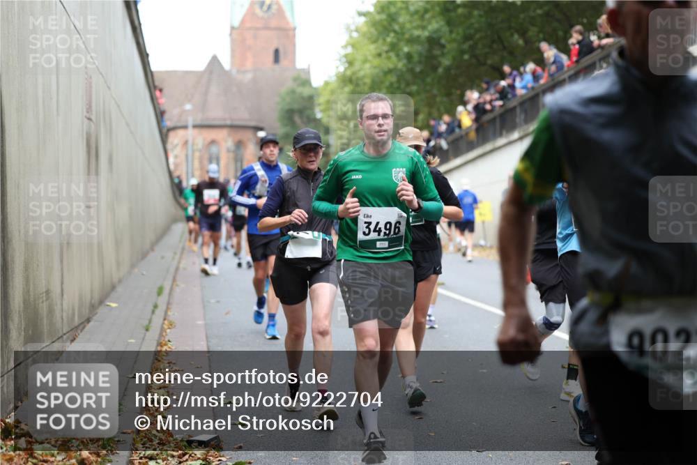 05.10.2025 - 20. swb-Marathon Bremen Michael Strokosch http://msf.ph/oto/9222704 05.10.2025 13:02:02 Laufen 3496, 902 meine-sportfotos.de