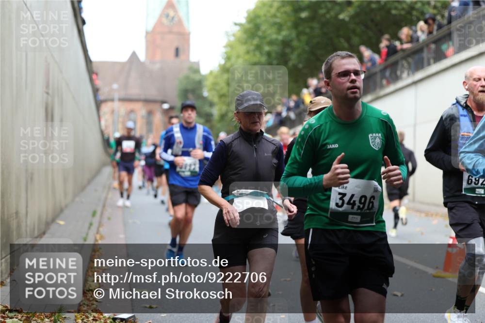 05.10.2025 - 20. swb-Marathon Bremen Michael Strokosch http://msf.ph/oto/9222706 05.10.2025 13:02:03 Laufen 34, 96, 692 meine-sportfotos.de