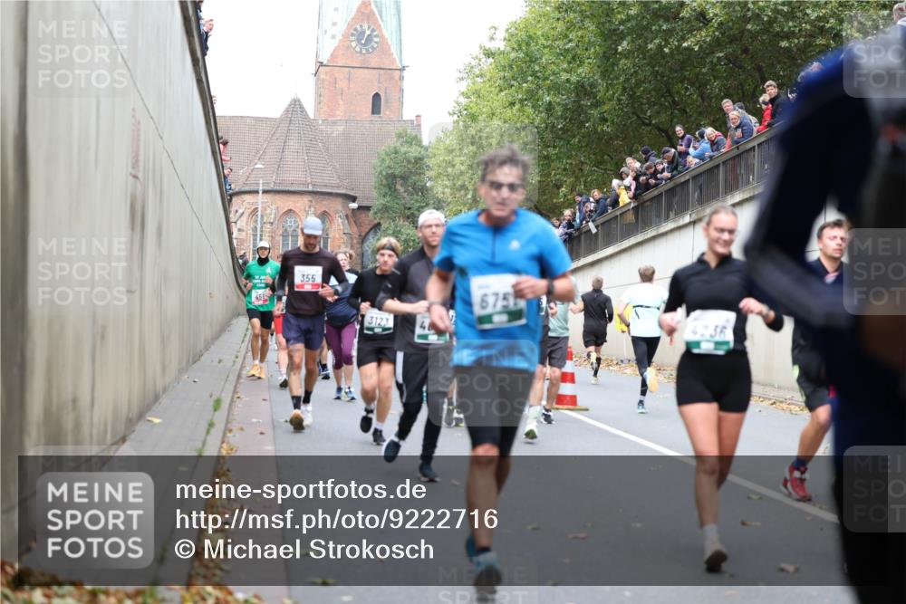 05.10.2025 - 20. swb-Marathon Bremen Michael Strokosch http://msf.ph/oto/9222716 05.10.2025 13:02:06 Laufen 656, 355, 3123, 675 meine-sportfotos.de