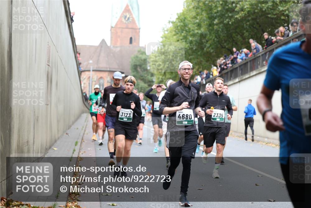 05.10.2025 - 20. swb-Marathon Bremen Michael Strokosch http://msf.ph/oto/9222723 05.10.2025 13:02:08 Laufen 3123, 73, 4680, 2335 meine-sportfotos.de