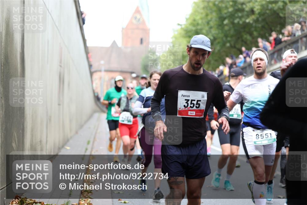 05.10.2025 - 20. swb-Marathon Bremen Michael Strokosch http://msf.ph/oto/9222734 05.10.2025 13:02:11 Laufen 355, 3, 8551 meine-sportfotos.de