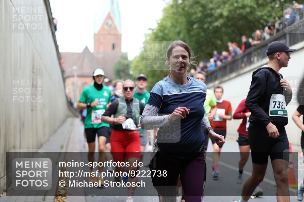 05.10.2025 - 20. swb-Marathon Bremen Michael Strokosch http://msf.ph/oto/9222738 05.10.2025 13:02:12 Laufen 738 meine-sportfotos.de