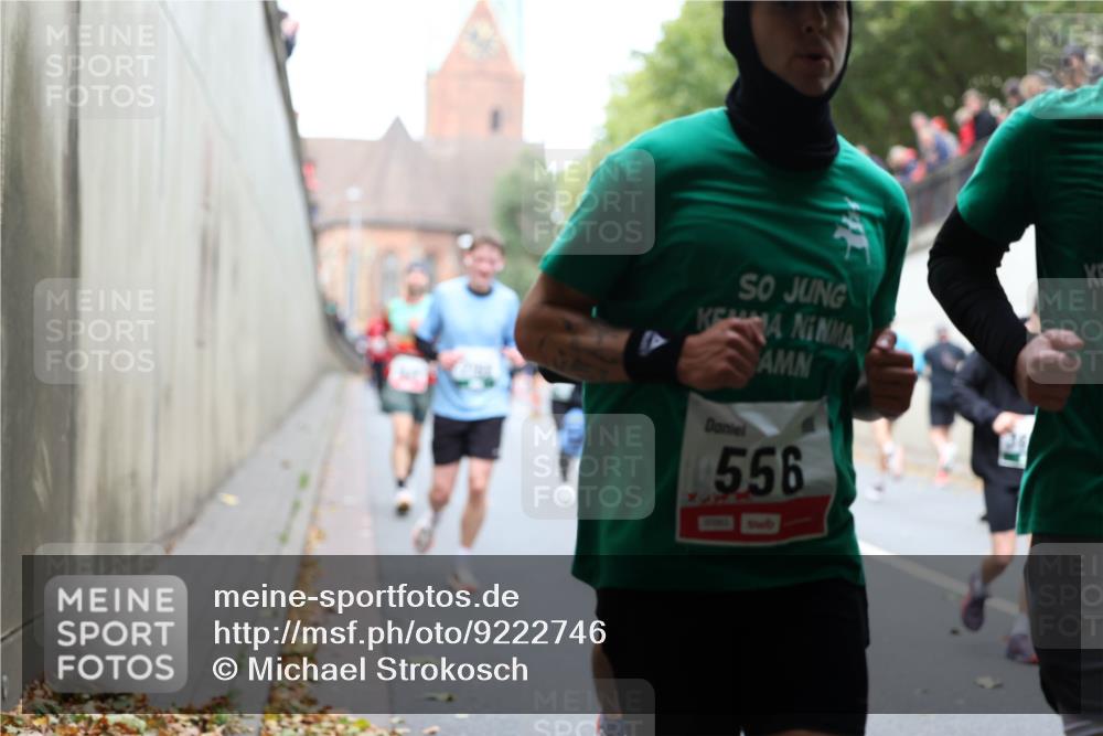 05.10.2025 - 20. swb-Marathon Bremen Michael Strokosch http://msf.ph/oto/9222746 05.10.2025 13:02:15 Laufen 556 meine-sportfotos.de