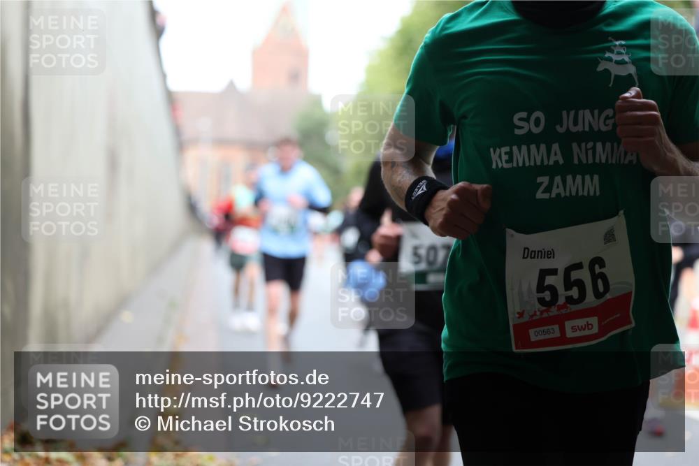 05.10.2025 - 20. swb-Marathon Bremen Michael Strokosch http://msf.ph/oto/9222747 05.10.2025 13:02:15 Laufen 3135, 507, 556, 00563 meine-sportfotos.de
