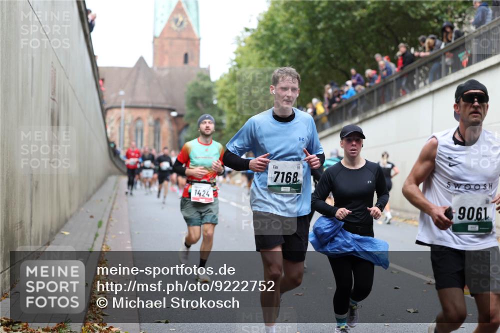 05.10.2025 - 20. swb-Marathon Bremen Michael Strokosch http://msf.ph/oto/9222752 05.10.2025 13:02:17 Laufen 1424, 7168, 9061 meine-sportfotos.de