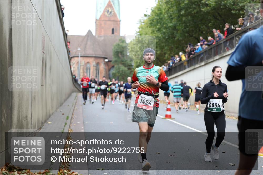 05.10.2025 - 20. swb-Marathon Bremen Michael Strokosch http://msf.ph/oto/9222755 05.10.2025 13:02:17 Laufen 1424, 6964 meine-sportfotos.de