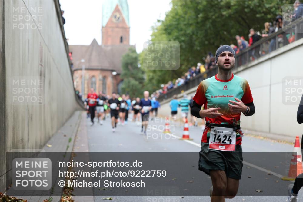 05.10.2025 - 20. swb-Marathon Bremen Michael Strokosch http://msf.ph/oto/9222759 05.10.2025 13:02:18 Laufen 20, 1424 meine-sportfotos.de
