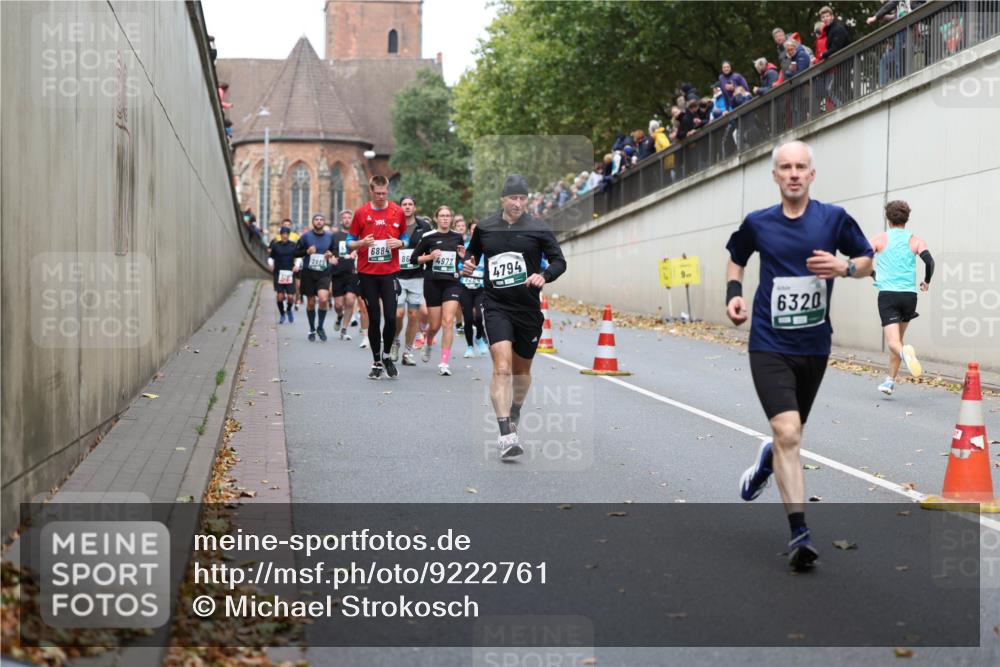 05.10.2025 - 20. swb-Marathon Bremen Michael Strokosch http://msf.ph/oto/9222761 05.10.2025 13:02:23 Laufen 6884, 86, 4972, 4794, 6320 meine-sportfotos.de