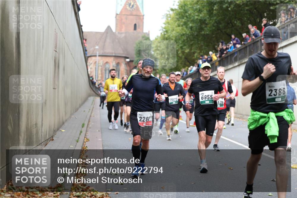 05.10.2025 - 20. swb-Marathon Bremen Michael Strokosch http://msf.ph/oto/9222794 05.10.2025 13:02:32 Laufen 156, 2287, 2872, 6955, 531, 2386 meine-sportfotos.de