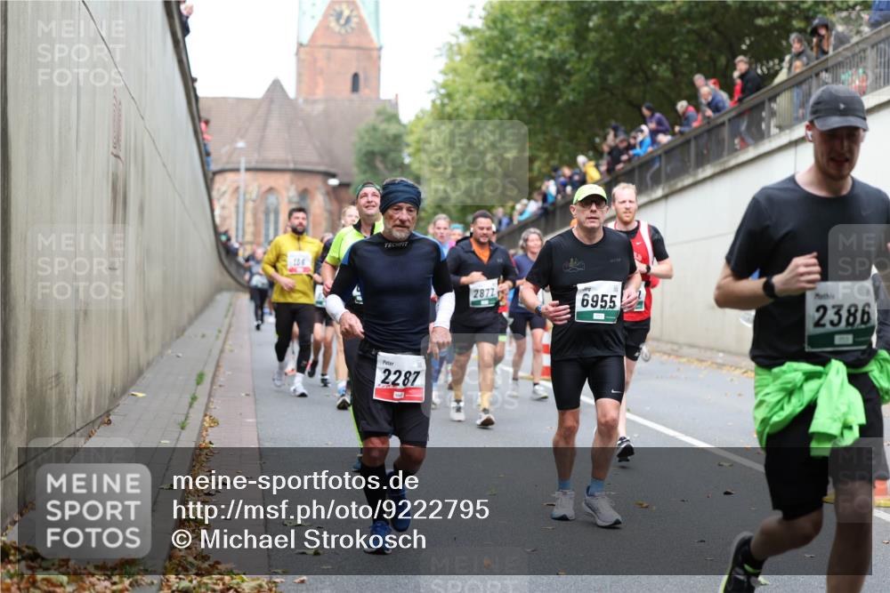 05.10.2025 - 20. swb-Marathon Bremen Michael Strokosch http://msf.ph/oto/9222795 05.10.2025 13:02:33 Laufen 156, 2287, 2872, 6955, 2386 meine-sportfotos.de