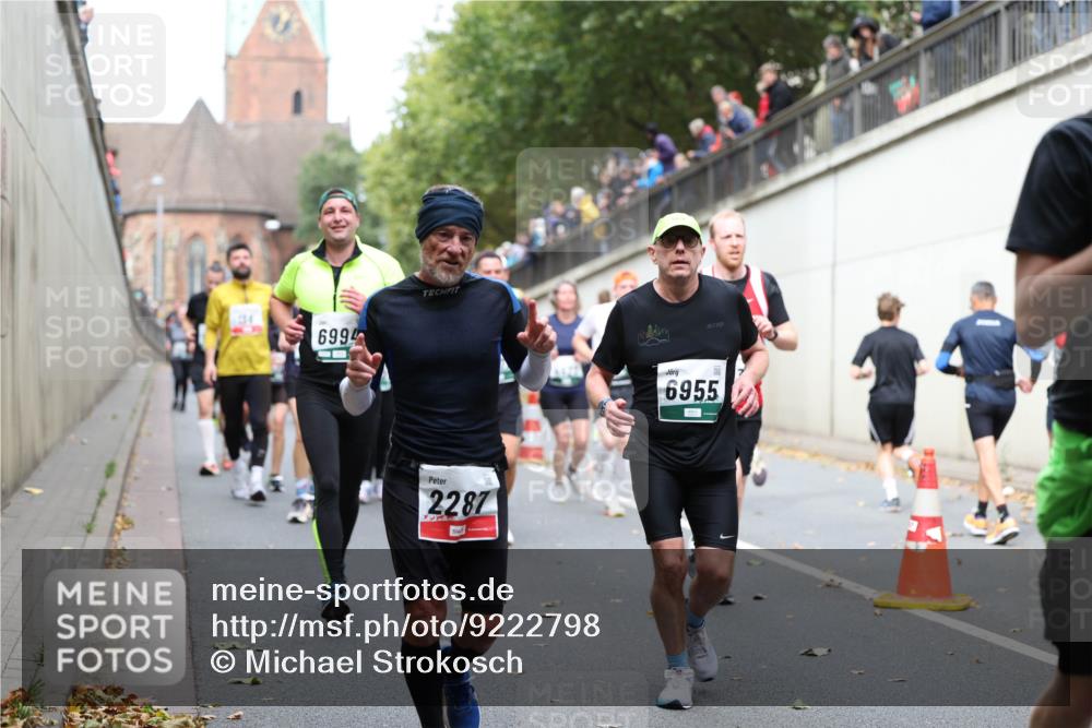 05.10.2025 - 20. swb-Marathon Bremen Michael Strokosch http://msf.ph/oto/9222798 05.10.2025 13:02:33 Laufen 34, 6994, 2287, 6955 meine-sportfotos.de