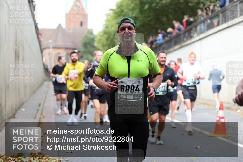 05.10.2025 - 20. swb-Marathon Bremen Michael Strokosch http://msf.ph/oto/9222804 05.10.2025 13:02:35 Laufen 6994, 877 meine-sportfotos.de