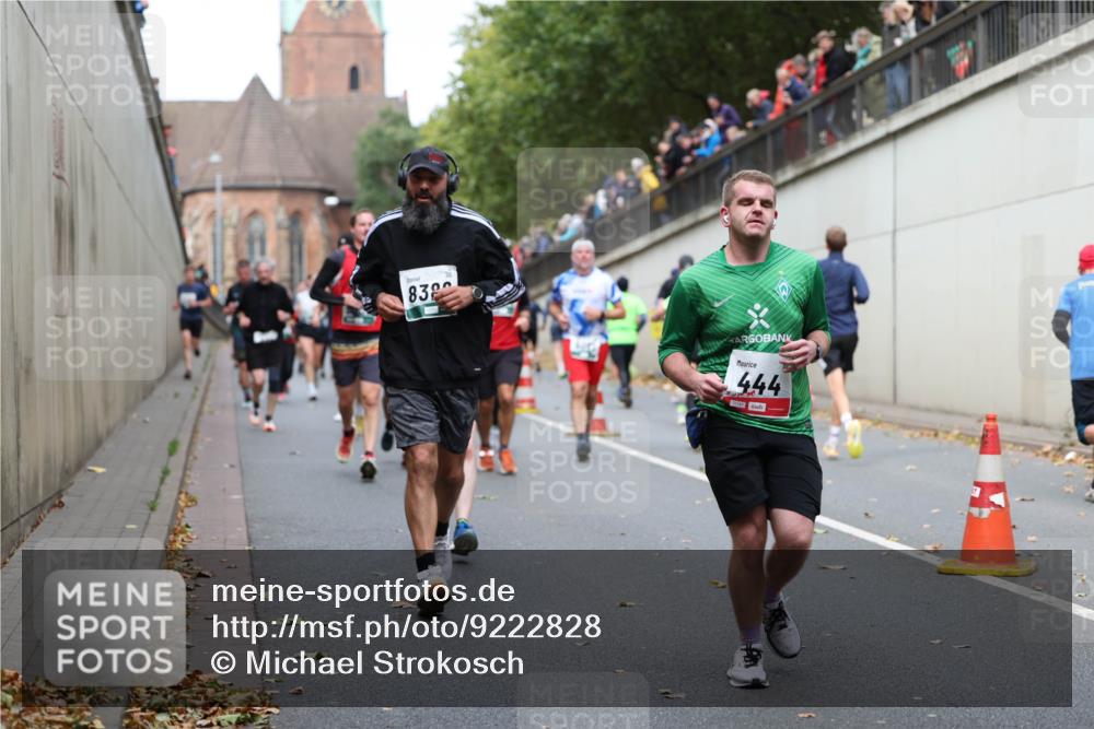 05.10.2025 - 20. swb-Marathon Bremen Michael Strokosch http://msf.ph/oto/9222828 05.10.2025 13:02:44 Laufen 832, 444 meine-sportfotos.de