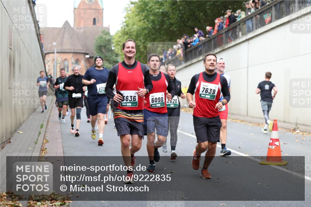 05.10.2025 - 20. swb-Marathon Bremen Michael Strokosch http://msf.ph/oto/9222835 05.10.2025 13:02:47 Laufen 6316, 3636, 6090628, 7639 meine-sportfotos.de