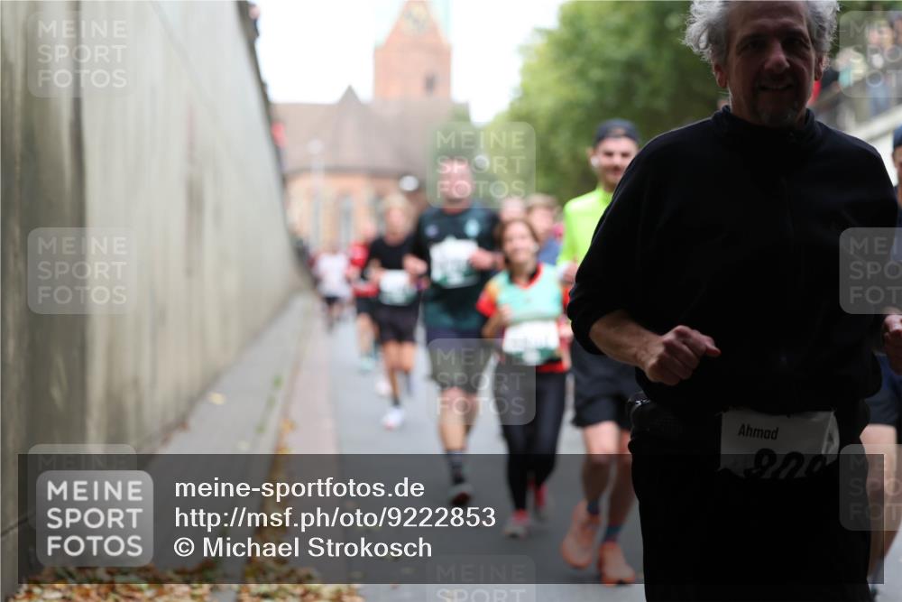 05.10.2025 - 20. swb-Marathon Bremen Michael Strokosch http://msf.ph/oto/9222853 05.10.2025 13:02:51 Laufen 900 meine-sportfotos.de