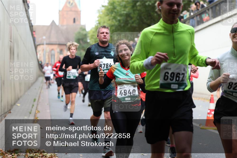 05.10.2025 - 20. swb-Marathon Bremen Michael Strokosch http://msf.ph/oto/9222858 05.10.2025 13:02:52 Laufen 7780, 8784, 20, 4940, 6967, 82 meine-sportfotos.de